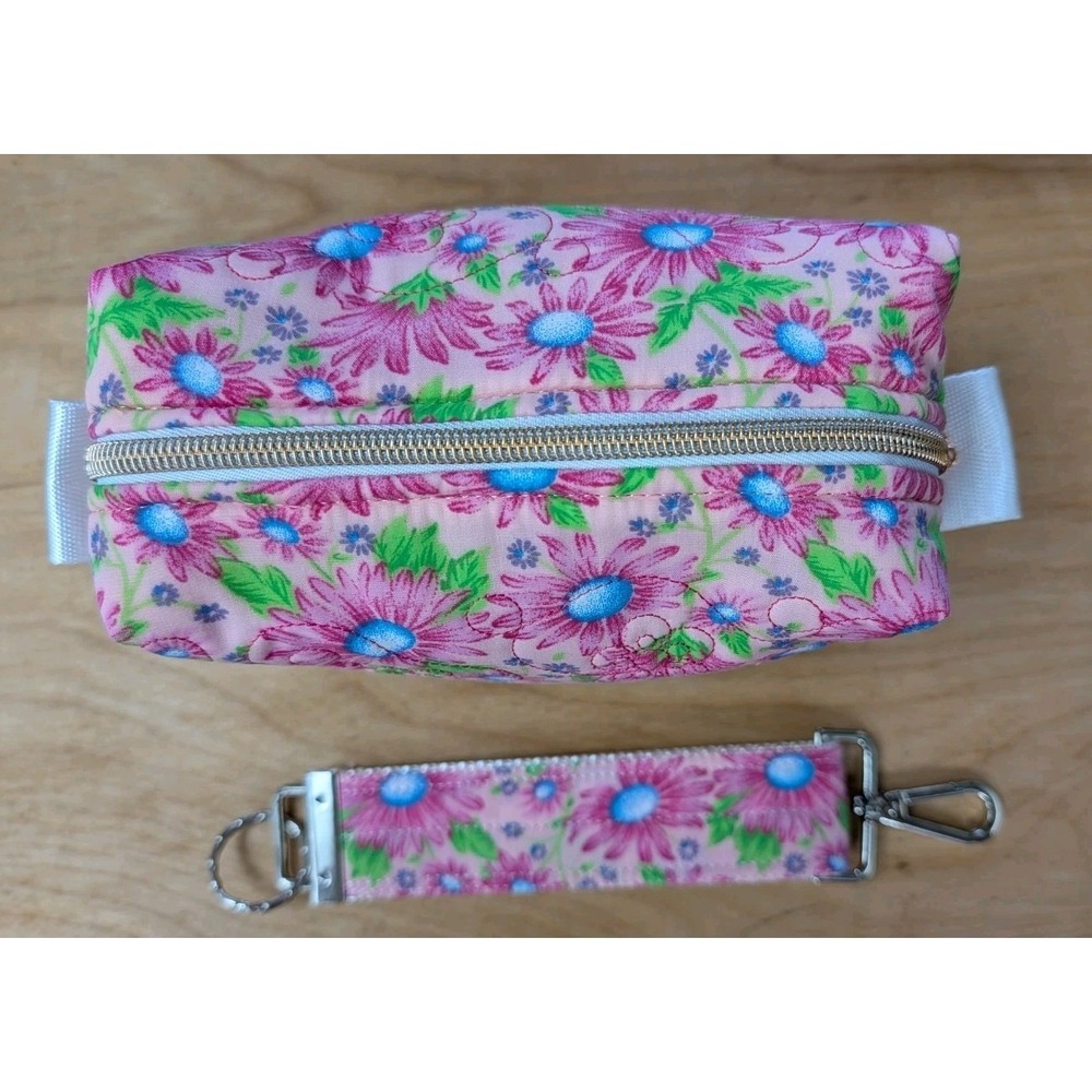 Embroidered MAKEUP Cosmetic Toiletries Pink Aster + Matching Key Fob SET - Picture 3 of 11